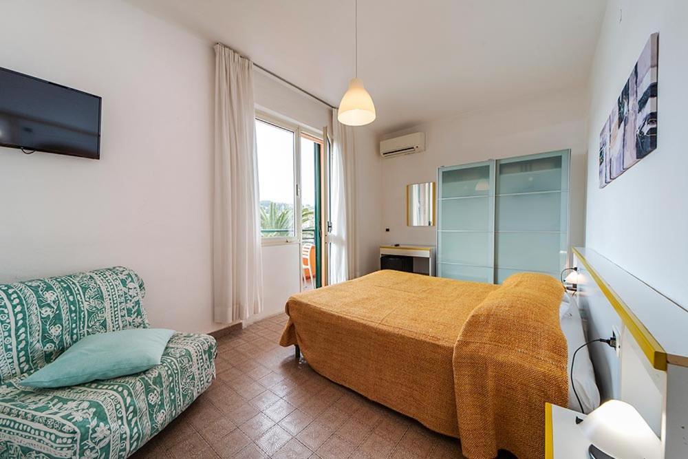 Hotel Belmare Porto Azzurro Exterior foto