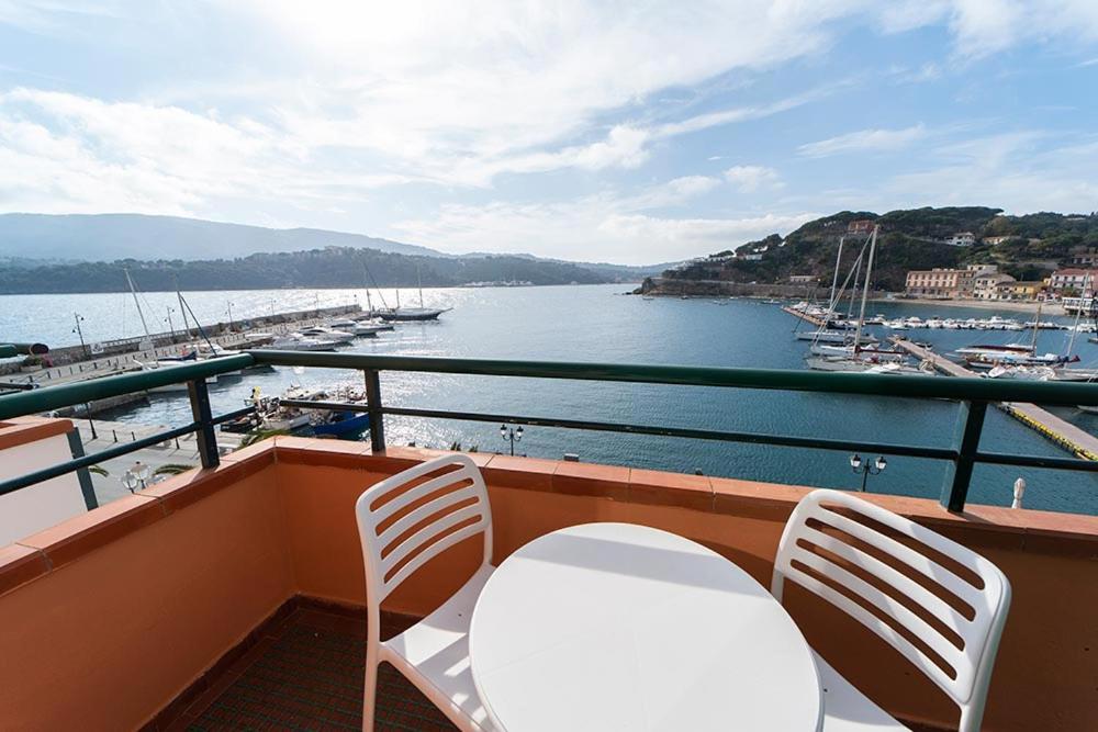 Hotel Belmare Porto Azzurro Exterior foto